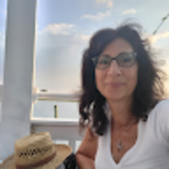 Meet your Posher, Linda - Picture 1 of 1